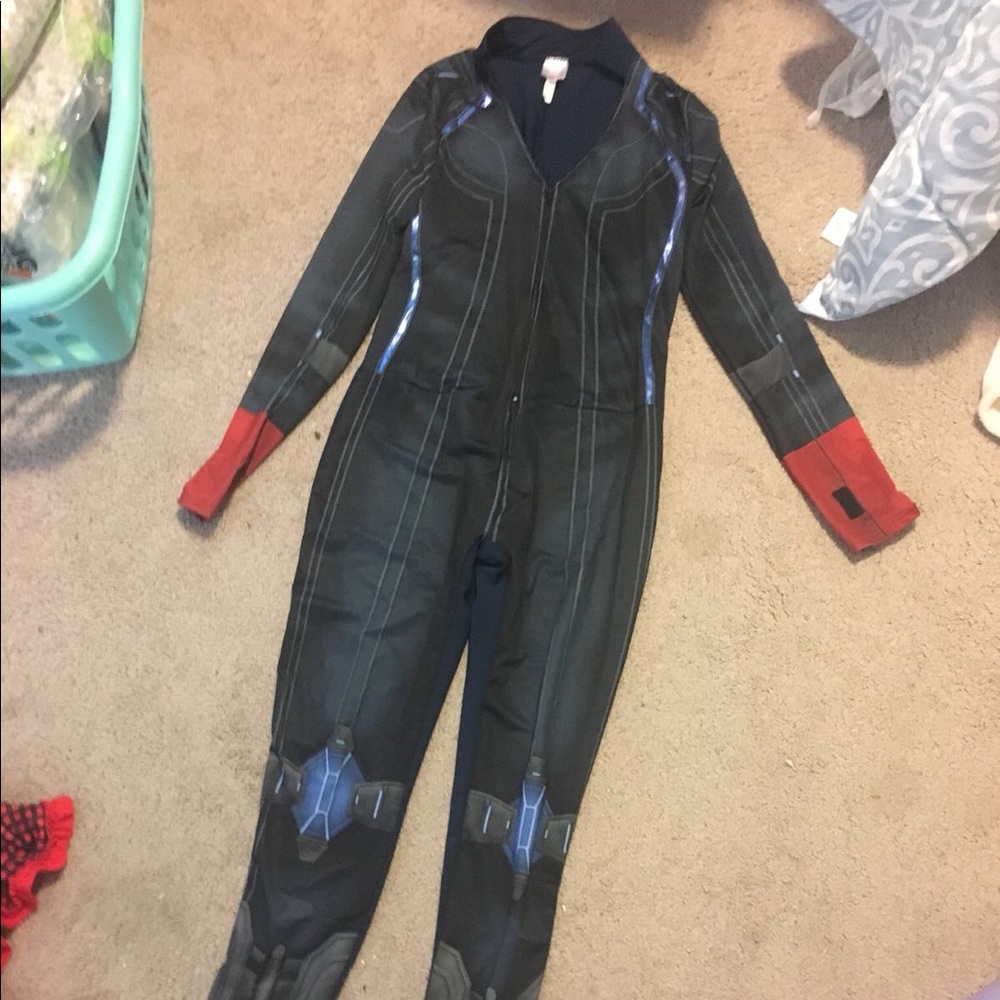 Black widow Halloween costume